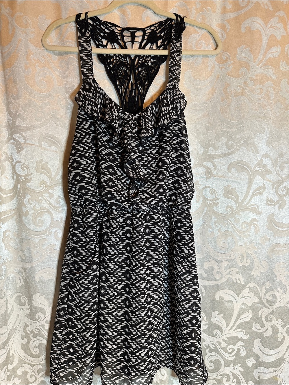 Speechless Black and White Backless Patterned Dress